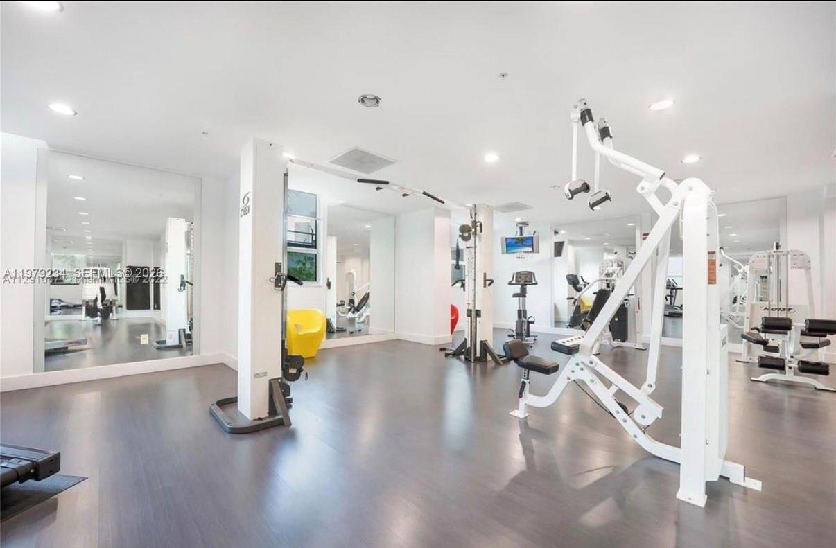 Building Photo - 234 NE 3rd St