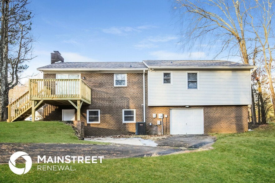 Building Photo - 258 Shallowbrook Dr