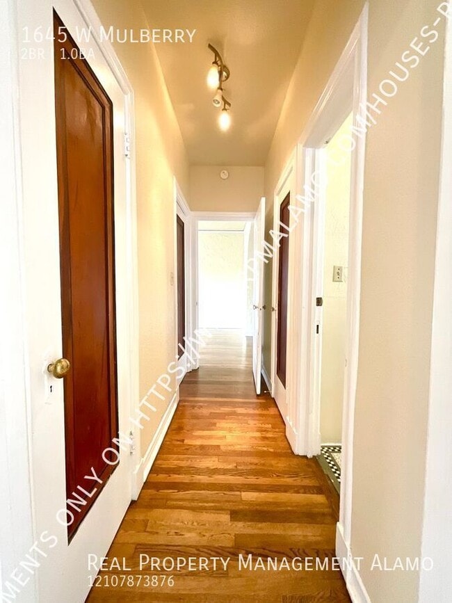 Building Photo - 1645 W Mulberry-