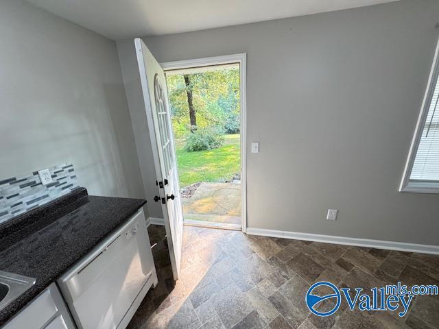 Building Photo - 9780 Segers Rd