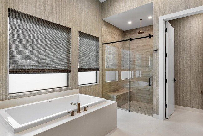 Building Photo - 9109 Fiano Pl