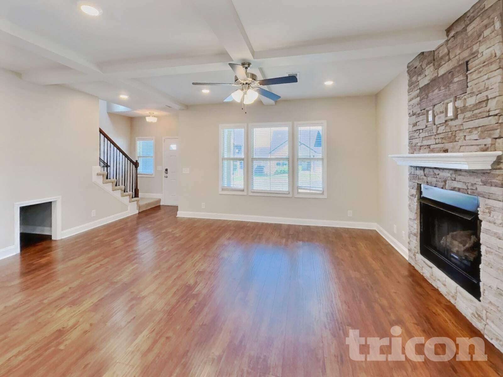 Building Photo - 124 Lucerne Ln