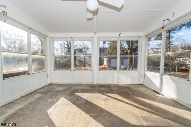 Building Photo - 22 Carolin Rd