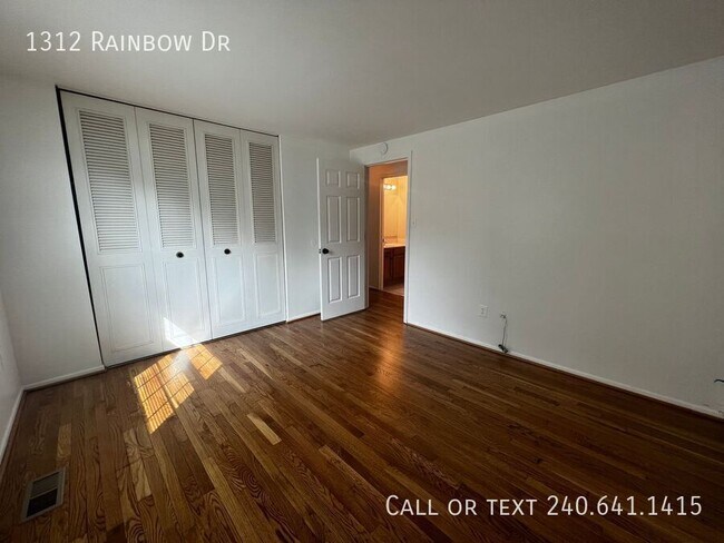 Building Photo - 1312 Rainbow Dr