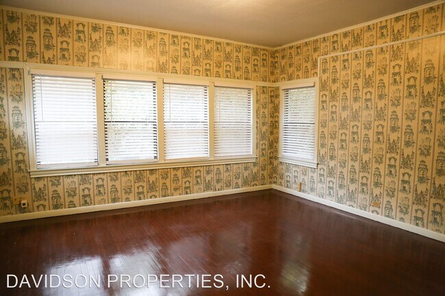 Building Photo - 3 br, 2 bath House - 628 Terrell Rd.