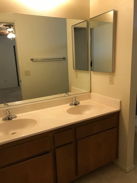 Building Photo - LOVELY 4 BEDROOM HOME IN APPLE VALLEY