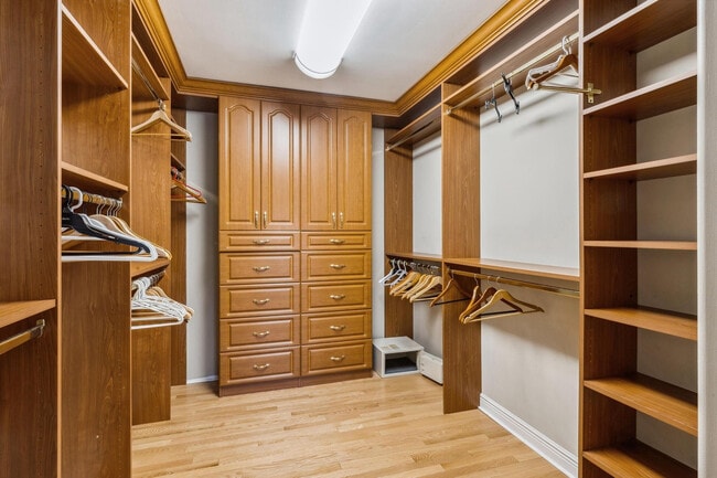 Building Photo - 3301 NE 16th St