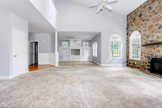 Building Photo - 113 Lighthouse Ln