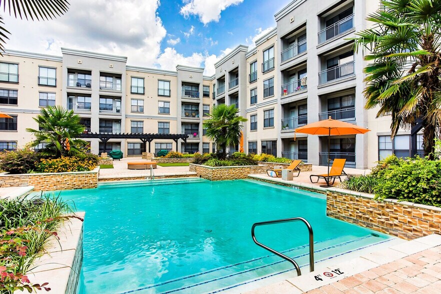 Building Photo - 100 Riverfront Park Dr