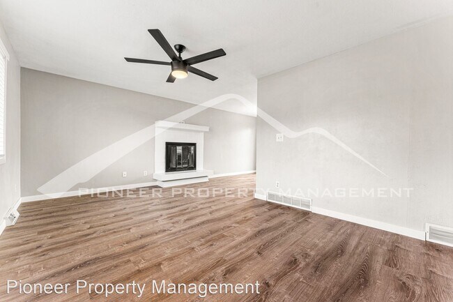 Building Photo - 3 br, 2 bath House - 9765 Fred Dr