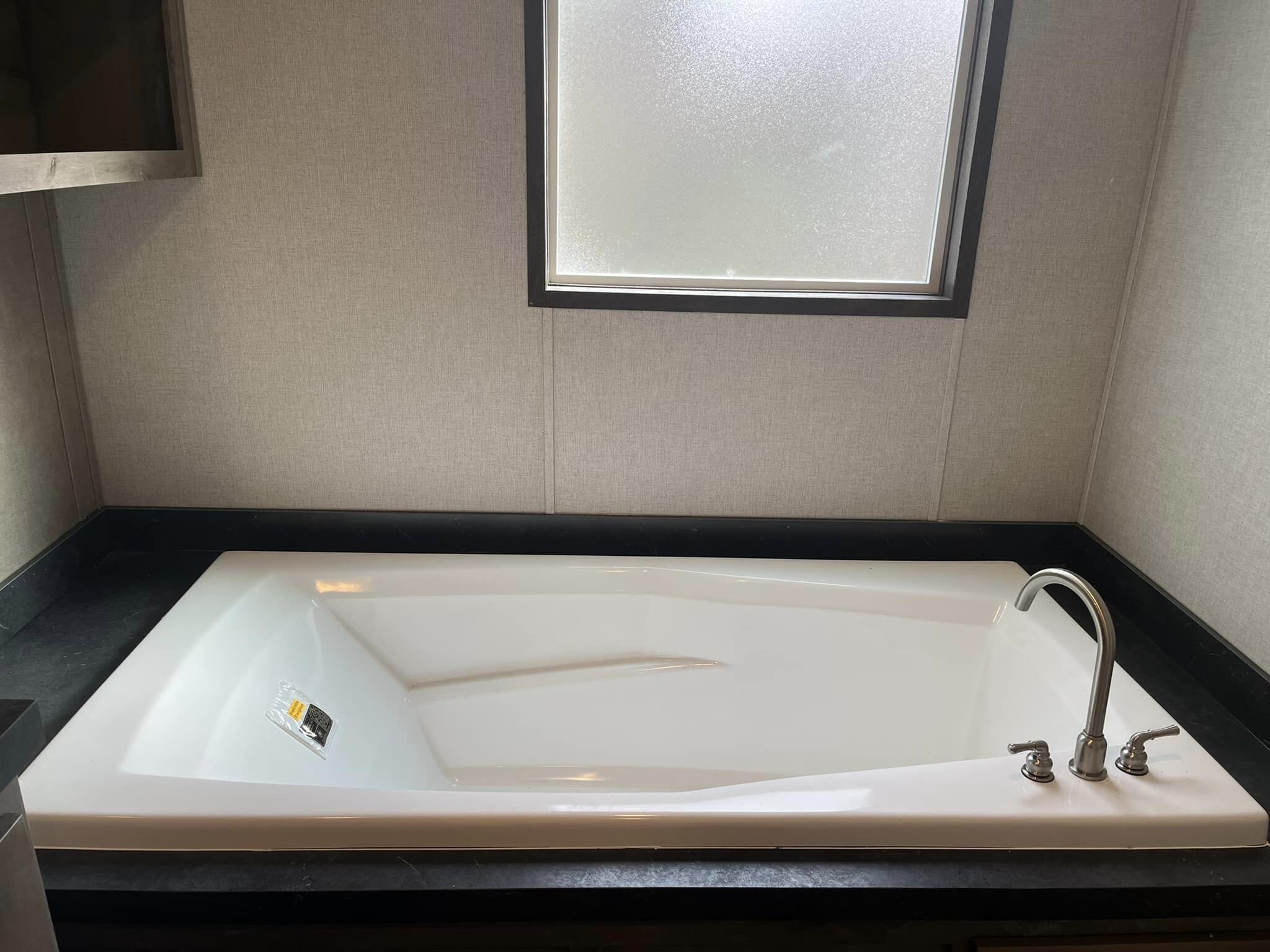 Building Photo - 117 Peggy St