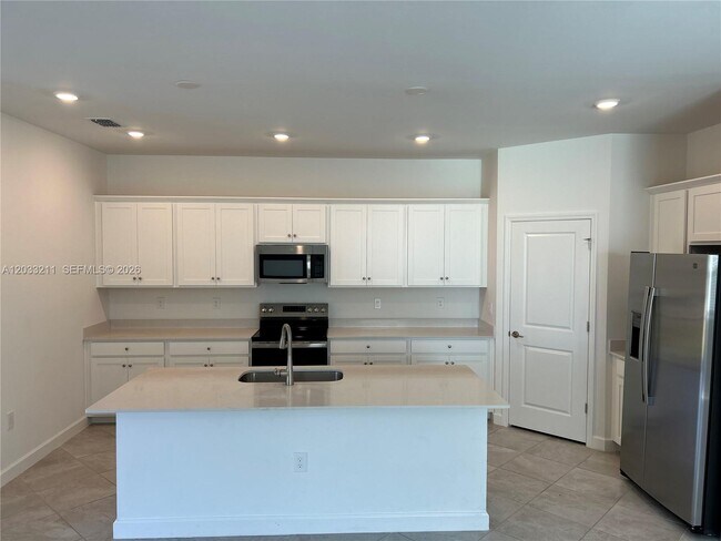 Building Photo - 20483 Copperhead Dr