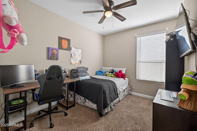 Building Photo - 8269 W Rushmore Way