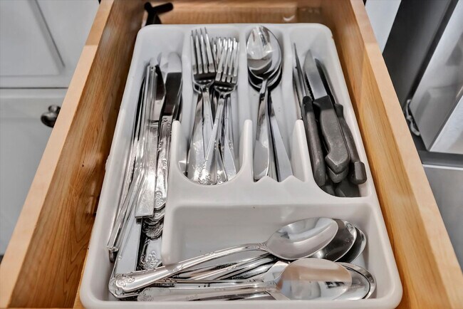 Building Photo - 3216 Mangrove Point Dr