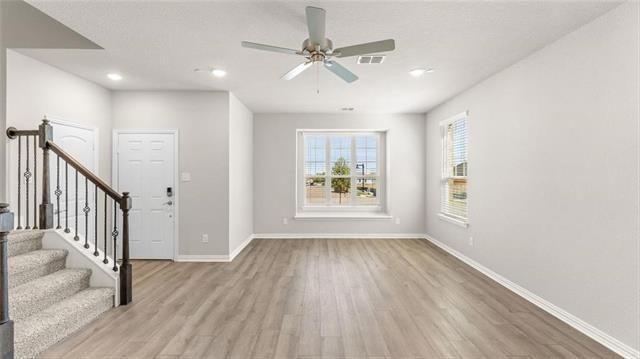 Building Photo - 3720 Paradise Way