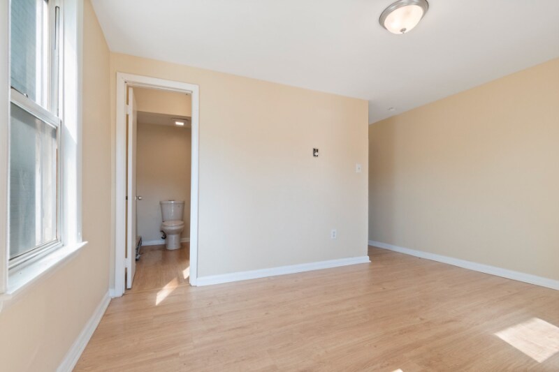 Building Photo - 426 Jonathan St