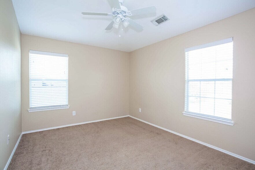 Building Photo - 8223 Wainwright Way