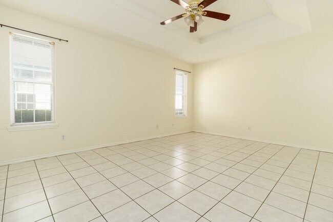 Building Photo - 1821 W Portales Dr