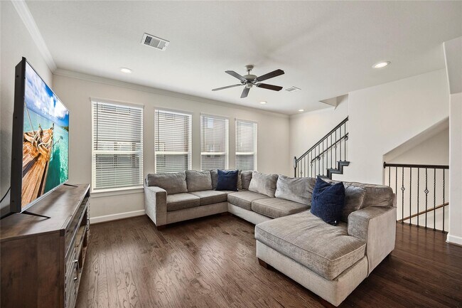 Building Photo - 1506 Brayson Oaks Pl