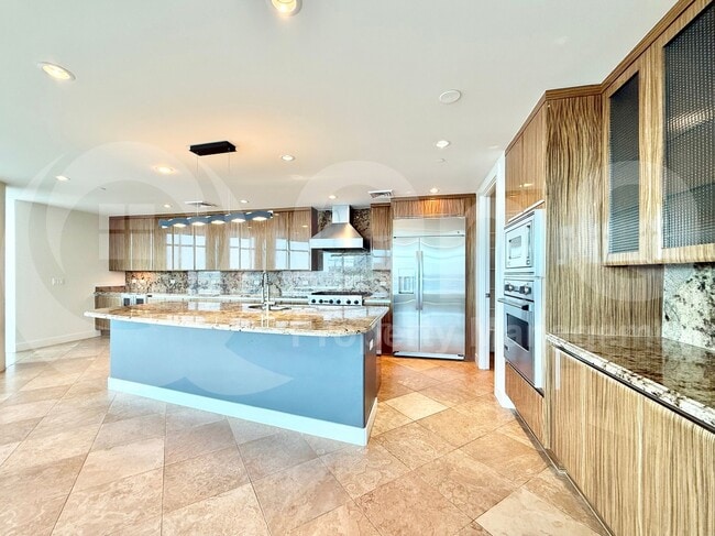 Building Photo - 140 E Rio Salado Pkwy