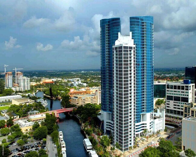 Building Photo - 333 Las Olas Way