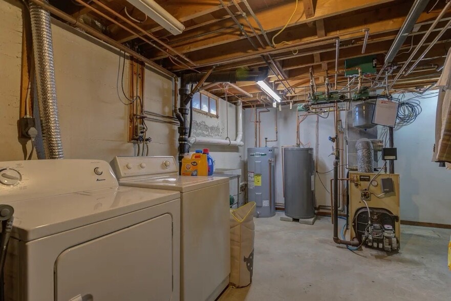 Building Photo - 28 Oregon St