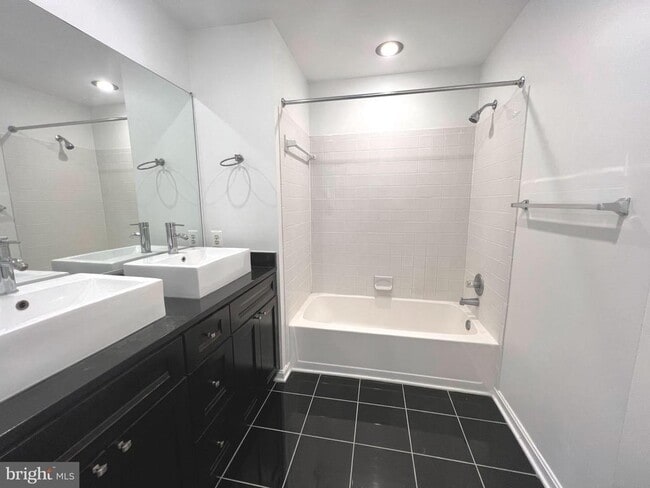 Building Photo - 2724 Oak Leaf Ct