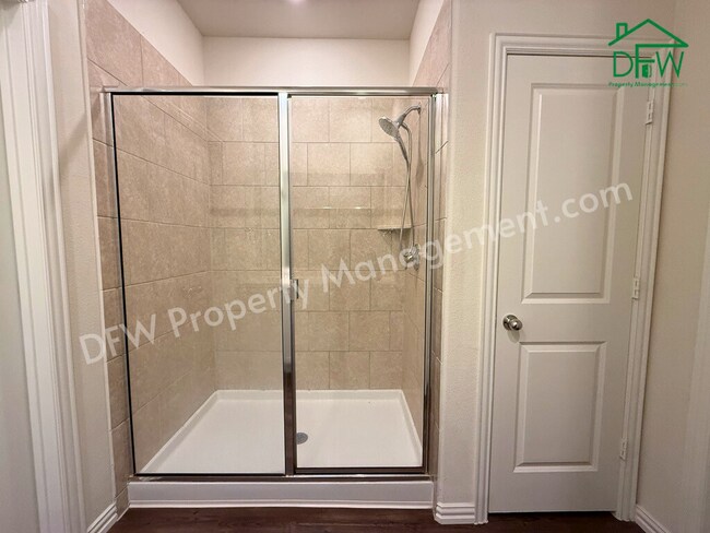 Building Photo - Spacious 4-Bedroom Home for Lease in Princeton!