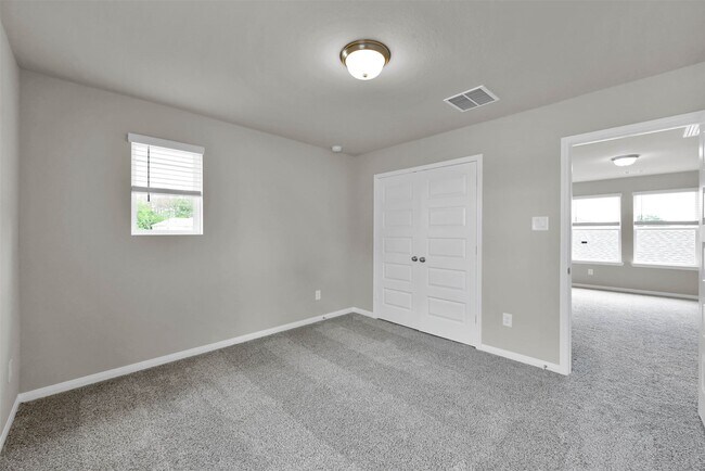 Building Photo - 213 Harper Ridge Dr