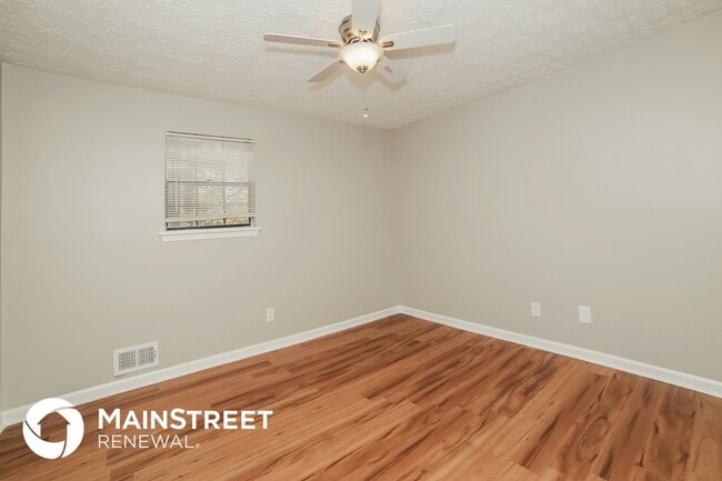 Building Photo - 4852 W Ridge Dr