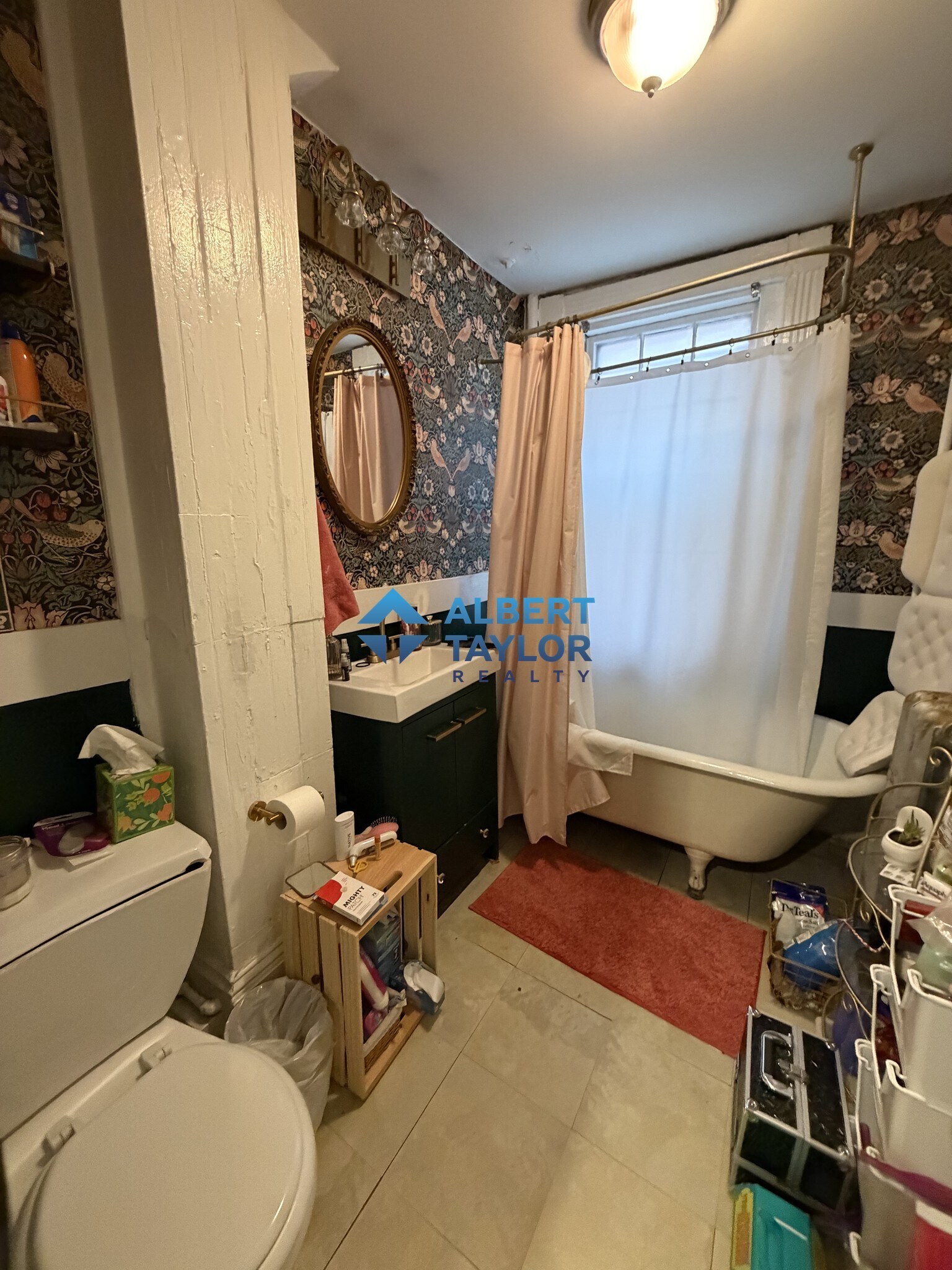 Building Photo - 5 Champney Pl