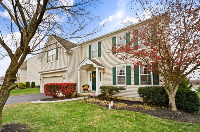 Building Photo - 115 Watch Hill Rd