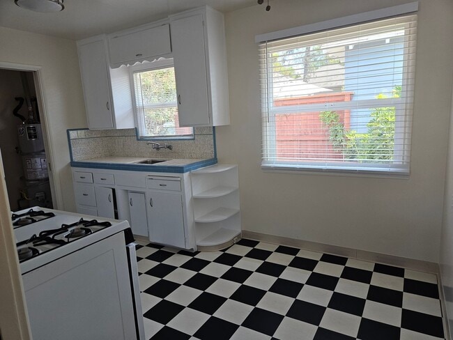 Interior Photo - 244 to 250 - Charming Retro Cottages