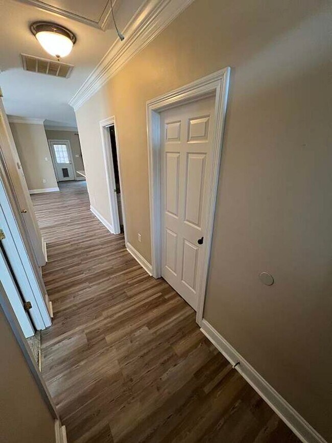 Building Photo - Beautiful 3BR Home in Sought-After Beau Pré off River Rd – Open Floor Plan & Fenced Yard!