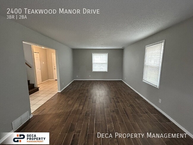 Building Photo - 2400 Teakwood Manor Dr