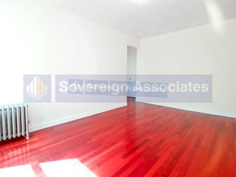 Building Photo - 710 W 173rd St