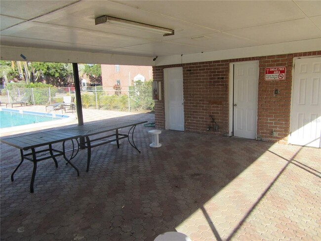 Building Photo - 1143 85th Terrace N