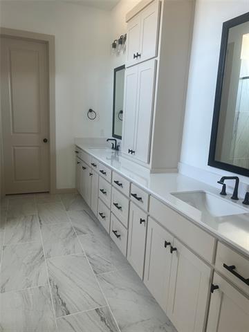 Building Photo - 15605 Millwood Trl