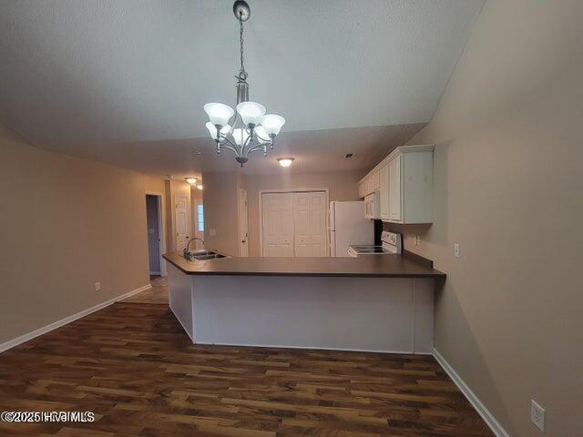 Building Photo - 421 Nordhoff St