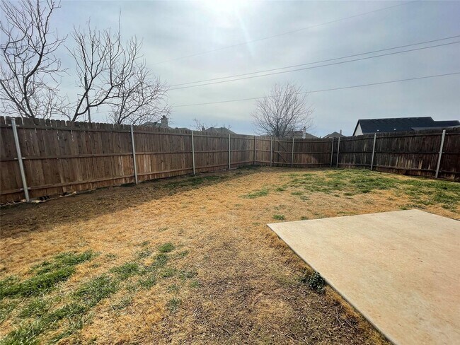 Building Photo - 3003 Weave Ct