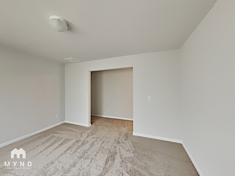 Building Photo - 126 Forest Bend Way