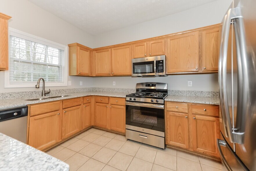 Building Photo - 416 Heathcliff Ct