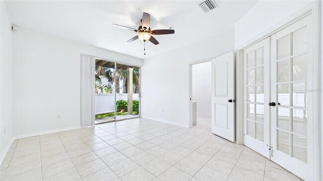 Building Photo - 3175 Bayshore Oaks Dr