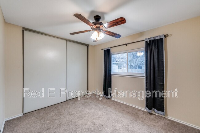 Building Photo - 6858 Celes Meadow Dr