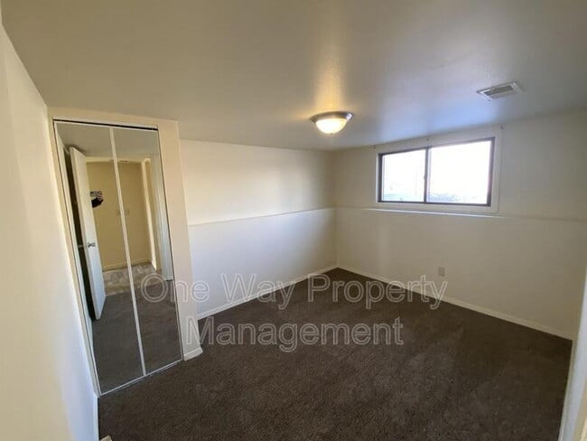 Building Photo - 3954 Boulder Dr