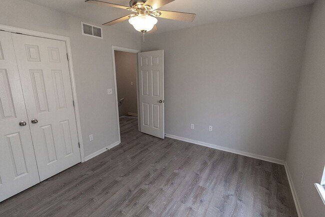 Building Photo - 3916 Snowy Owl Dr