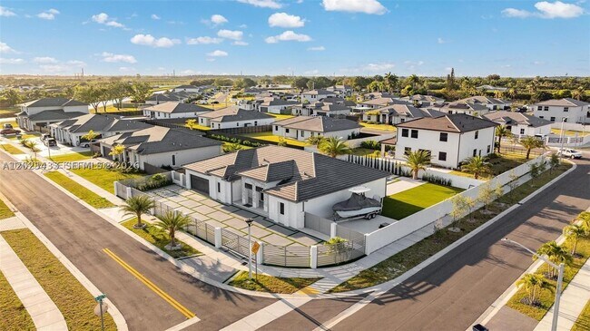 Building Photo - 13305 SW 190th Terrace