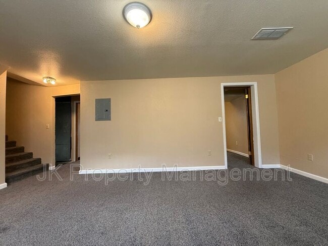 Building Photo - 3108 9th Ave N