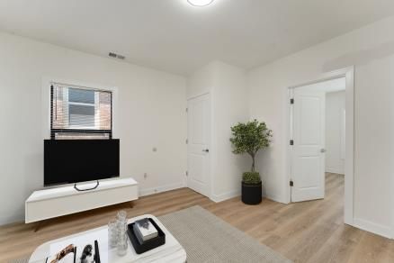 Building Photo - 6183 Hecla St