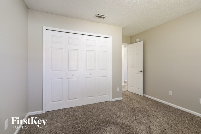Building Photo - 5502 Bristol Bay Ln N